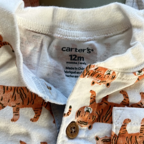 Carter’s 12m Bodysuit Set - Picture 2 of 2